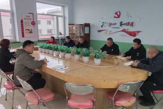 1731481186332634.jpg 公共事業(yè)管理處開展黨風廉政建設(shè)專題黨課 (1).jpg