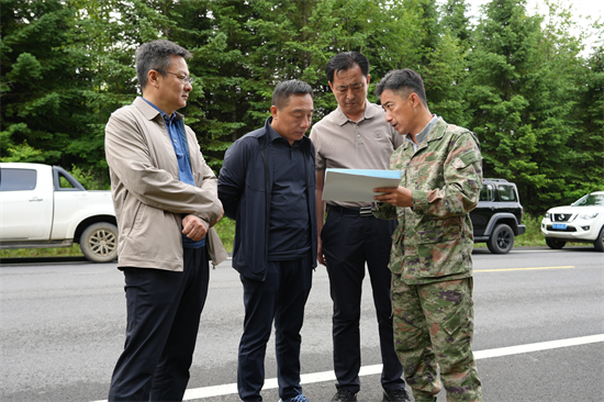 1750383599331586.jpg 吉林省林業(yè)和草原局赴泉陽(yáng)林業(yè)有限公司開(kāi)展公用基礎(chǔ)設(shè)施建設(shè)專(zhuān)項(xiàng)調(diào)研(3).jpg